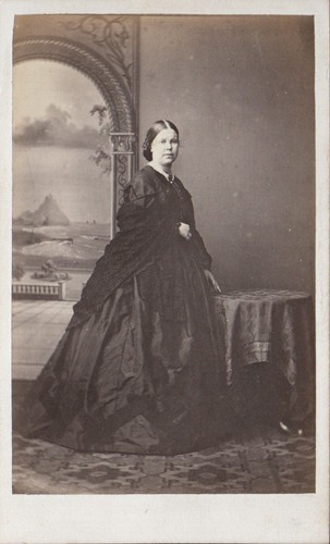 Cdv lady dress decorated - cdv,