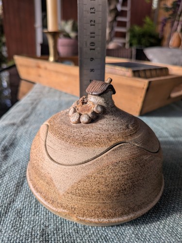 Retro 1978 studio pottery x - studio,