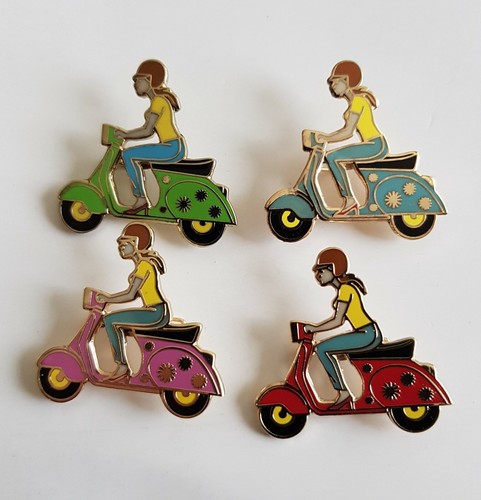 Scooter girls enamel - scooter, pin