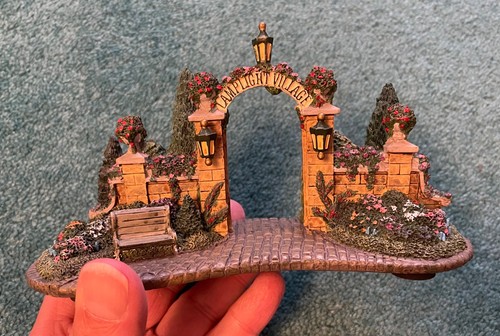 Lamplight village sign - lamplight,