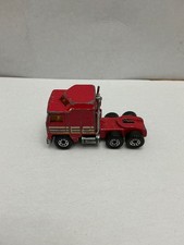 MATCHBOX CONVOY KENWORTH RED