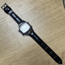 Lorus digital watch y717 4a00 - lorus,