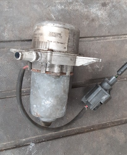 Volvo brake vacuum pump - brake,