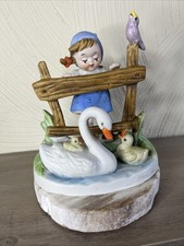 Goebel Hummel STYLE Figurine