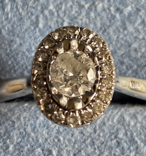 9ct white gold 25ct - white, total