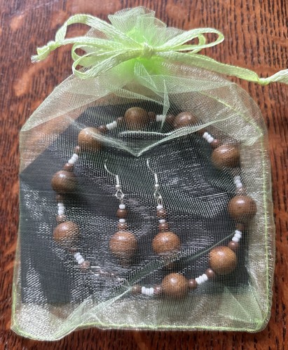 Pretty wooden beaded - pretty,