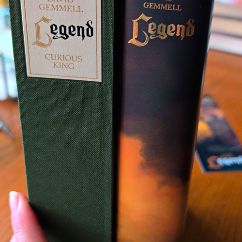 David gemmell legend signed - legend,