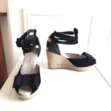 Russell & Bromley Black beige