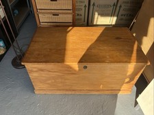 Antique 19th century Gentlemen’s Travelling ottoman  oak Chest trunk no key box