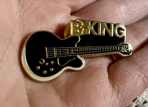 Collectible king black and - bb,