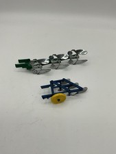 Bundle of 2 Britains Vintage