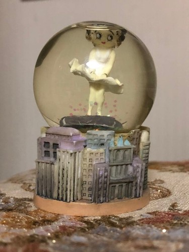 Betty boop snow dome marilyn - dome,