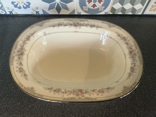 Noritake bone china - bone, 9729