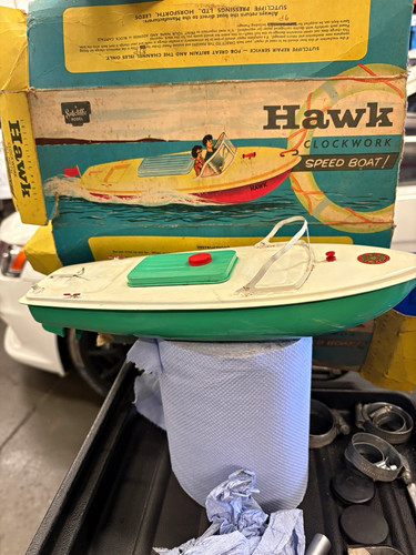 Hawk clockwork wind - hawk, wind-up