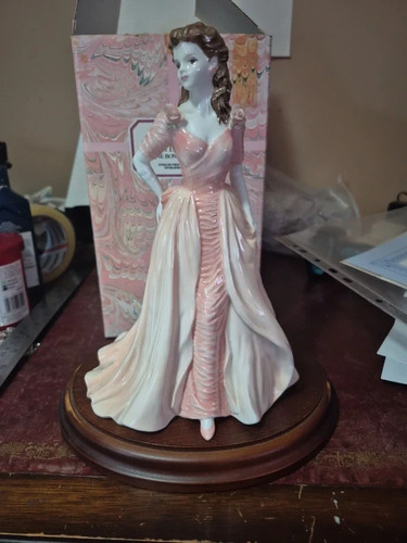 Jacqueline figurine - jacqueline,