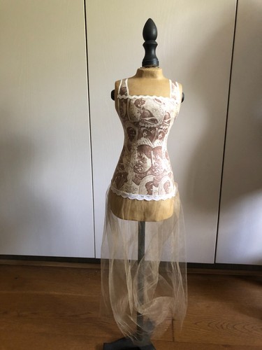 Decorative mini mannequin - mini,
