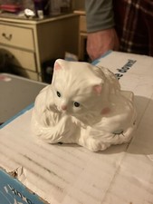 Unbranded Persian Kittens Figurine