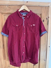 Lee Cooper Men’s red and