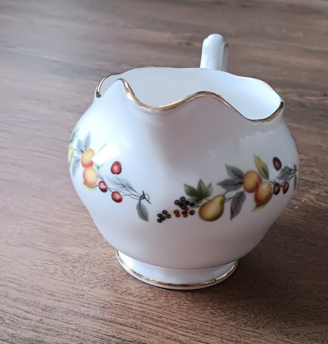 Royal vale milk jug creamer - milk, /
