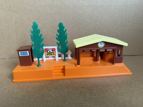Tomy tomica world trackmaster - tomy,