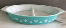 Vintage Pyrex Gaiety Blue Snowflake Divided Vegetable Dish - Oval
