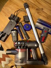 Dyson V7 Stick Vacuum Cleaner