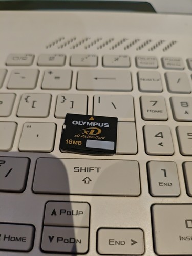 Olympus picture card 16mb - picture,