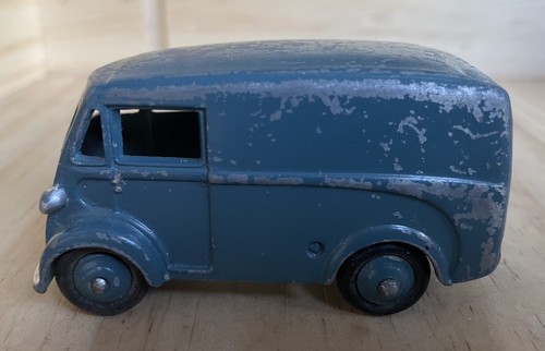 Dinky toys 260 morris - toys,