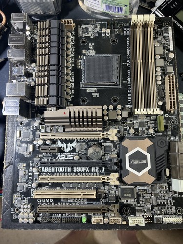 Asus tuf sabertooth 990fx - asus,