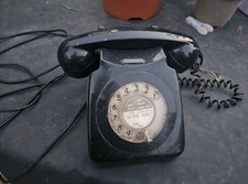VINTAGE / RETRO ROTARY DIAL PHONE IN BLACK