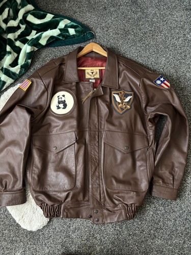 Men vintage wwii flying - vintage, 'flying