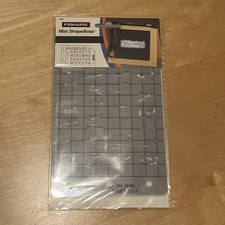 Fiskars ShapeBoss Embossing