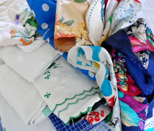 Job lot vintage - of, linens