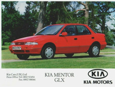 Kia Mentor GLX Saloon 1994-95 UK Market Press Photograph Front 3/4 View