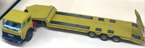 Old cars iveco low - old, loader