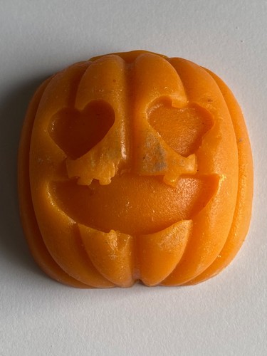 Lush pumpkin pie soap 100g - lush,