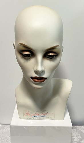 Vintage raquel welch mannequin - raquel,