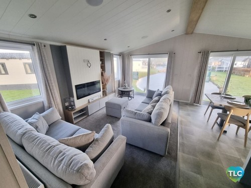 Twin unit lodge - for, off