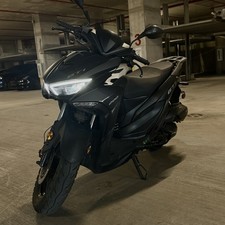 2024 GT1 200 Black