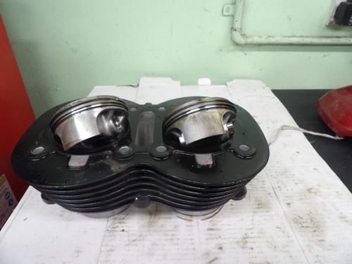 Triumph 900 thruxton barrels - 900,