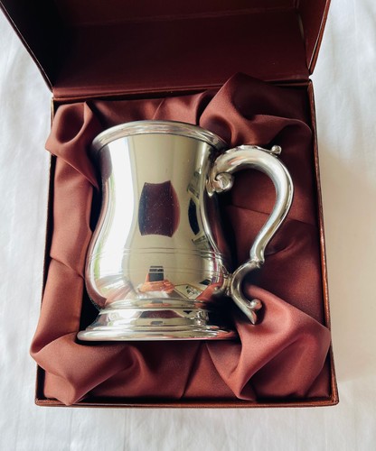 Hallmarked polished pewter - pewter, one