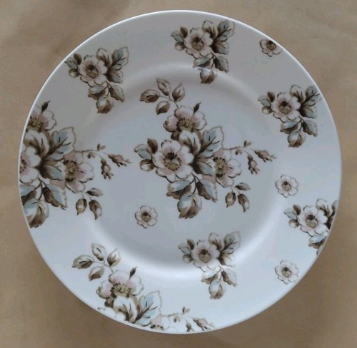 Katie alice porcelain - alice, 7.5"/
