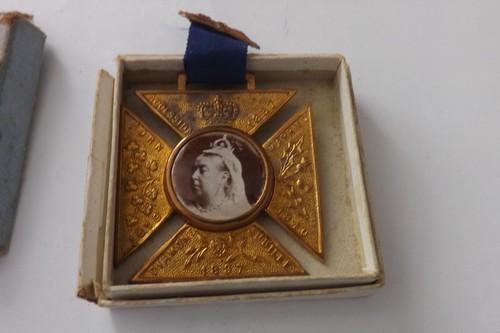 Boxed diamond jubilee - boxed,