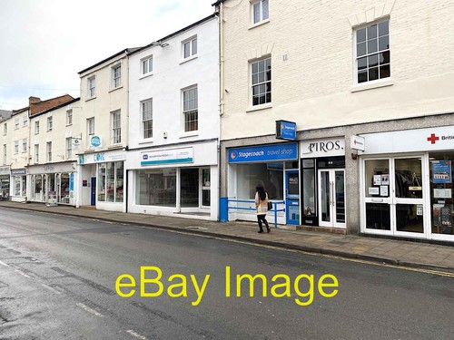 Photo 12x8 two empty shops - photo,