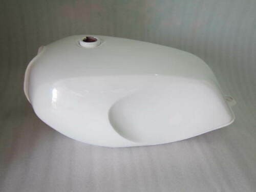 Yamaha rd350lc white painted - yamaha,