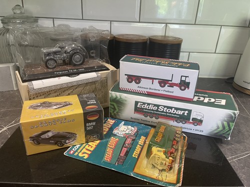 Job lot atlas editions flatbed - lot,