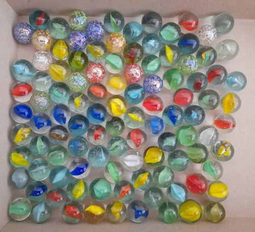 100 vintage marbles of - 100+,