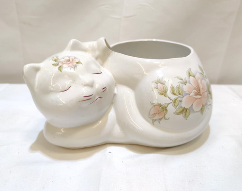 Vintage floral cat - plant, pot/