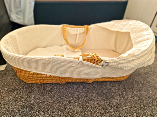 Wicker oval moses - oval, with