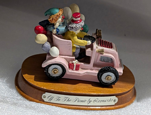 Leonardo painted resin circus - leonardo,